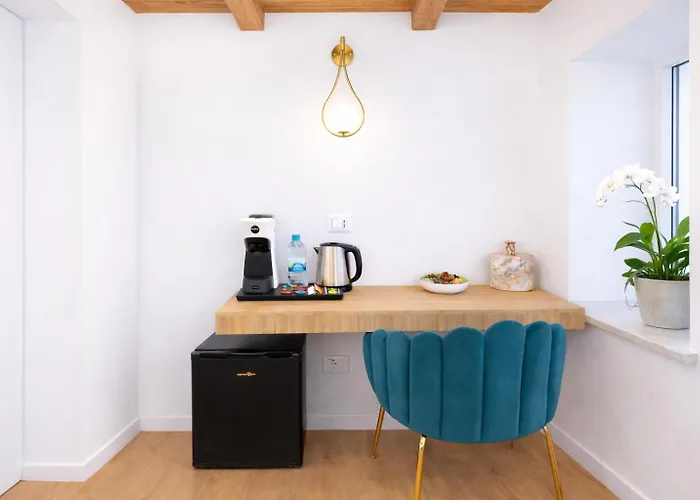 民宿 Morrone 卡斯特努沃德加尔达